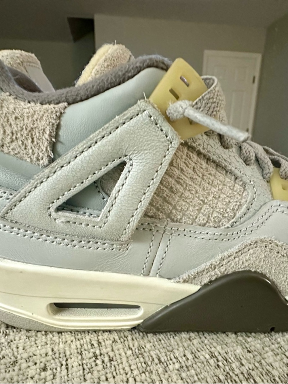 Air Jordan 4 Retro SE Craft “photon dust” - Picture 3 of 9